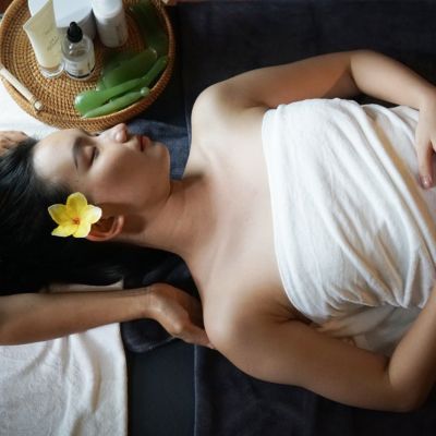 CÁCH MÀ MASSAGE BODY GIÚP BẠN GIẢM ĐAU VÀ CĂNG CƠ